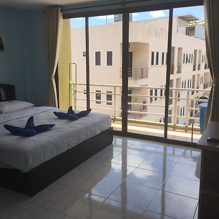Dreams Guesthouse & Hostel Patong Extérieur photo