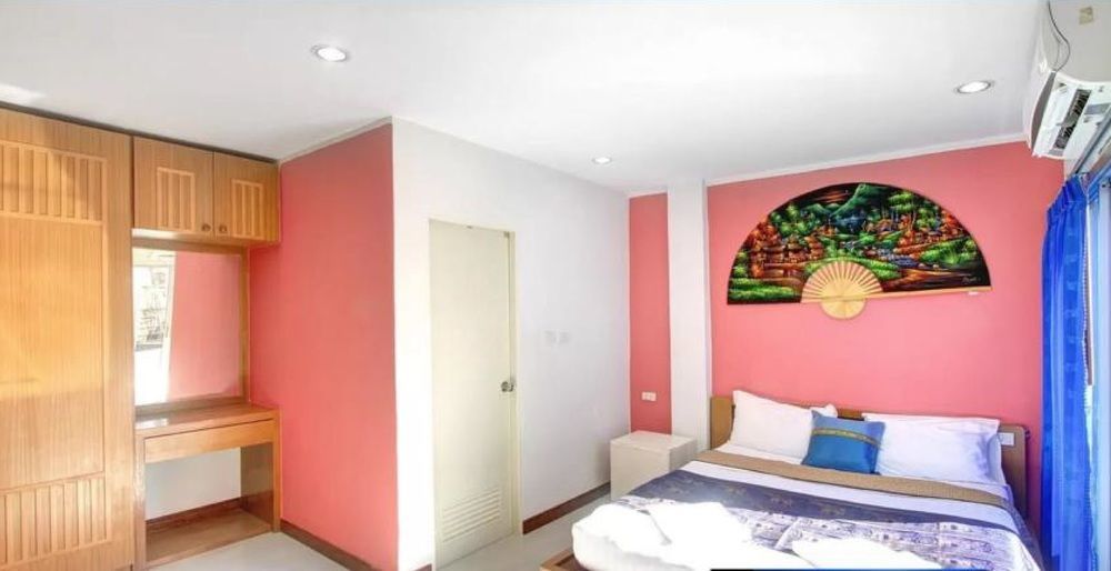 Dreams Guesthouse & Hostel Patong Extérieur photo